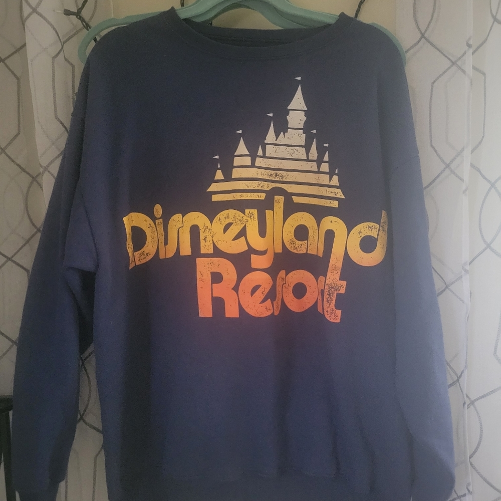 Disney resort XL sweatshirt